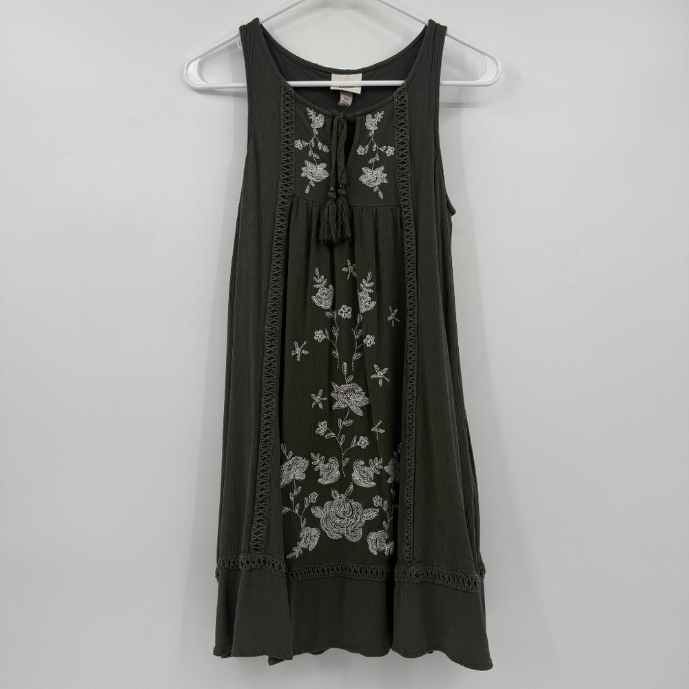Knox Rose Dress Women XS Green Sleeveless Embroidered Gauzy Boho Hippie Pockets